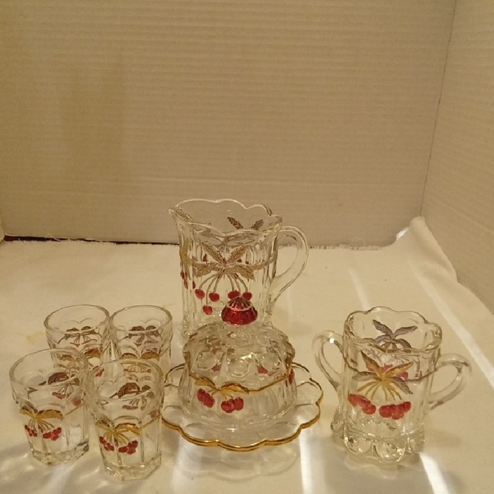 American Girl Mosser Cherry Thumbprint  Glass  Set 8 Piece